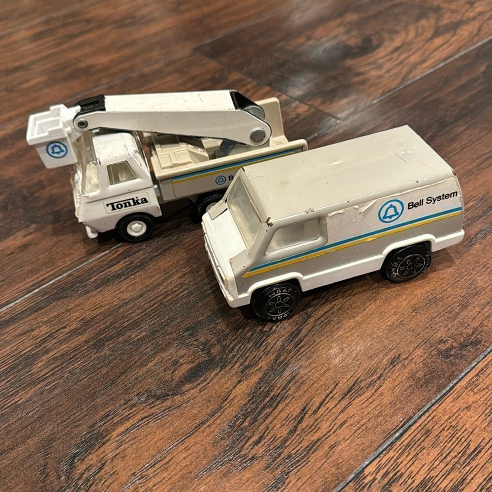 Vtg Mini Tonka Bell‎ System Bucket Truck & Van 1979 in excellent shape for age